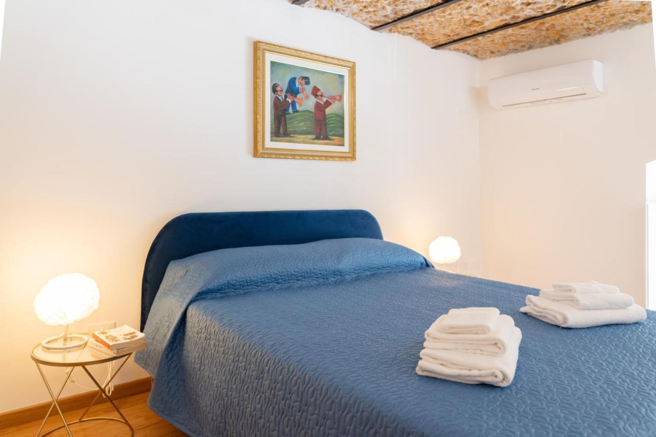 Antico Mercato Di Ortigia Lovely Apartment Syracuse Eksteriør billede